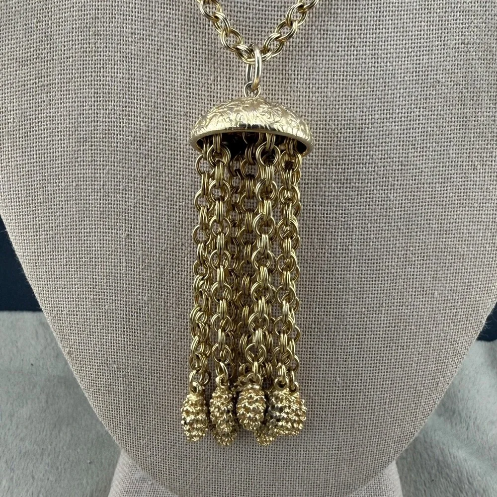 Vintage Tassel Necklace‎ Gold Tone Waterfall 25